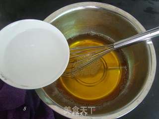 椰蓉菠萝果冻的做法步骤:5