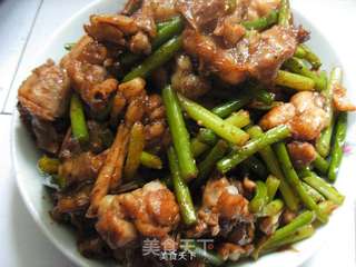 蒜苔炒牛蛙的做法步骤:5