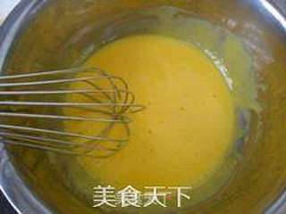 槐花戚风蛋糕的做法步骤:2