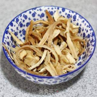 鲜美营养的焖饭-----松茸焖饭的做法步骤:5
