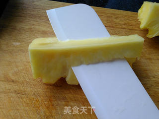 菠萝果酱的做法步骤:2