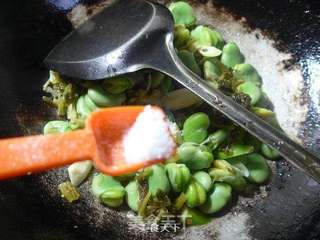 雪菜雷笋炒蚕豆的做法步骤:10
