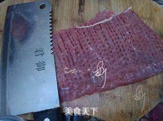 红酒黑椒牛扒的做法步骤:2