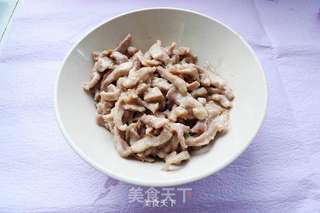 茄汁花菜肉丝的做法步骤:2