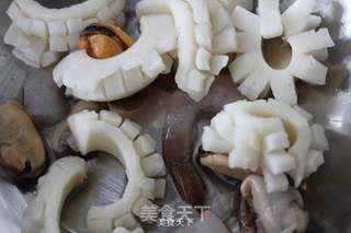 海鲜烩乌冬 【芸芸小厨】的做法步骤:2