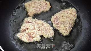 酥香炸猪扒的做法步骤:13