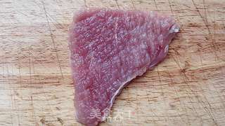 酥香炸猪扒的做法步骤:3