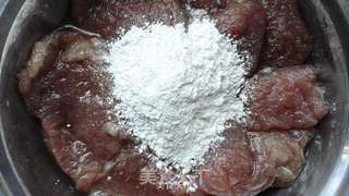 酥香炸猪扒的做法步骤:7