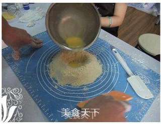 蓝莓脆皮塔 炎炎夏日自制蛋挞的做法步骤:2