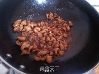 蒜香尖椒大肠的做法步骤:8