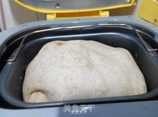 全麦芝麻酱花式面包的做法步骤:2