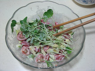 煎三文鱼牛油果沙拉的做法步骤:7