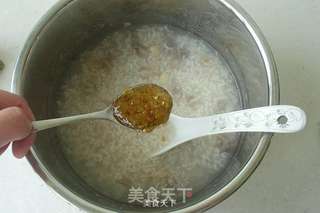 桂花莲子粥的做法步骤:3