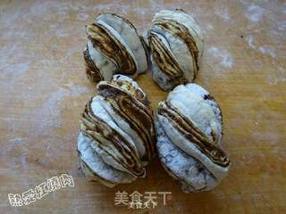 芝麻酱红糖花卷的做法步骤:14