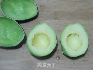 煎三文鱼牛油果沙拉的做法步骤:4