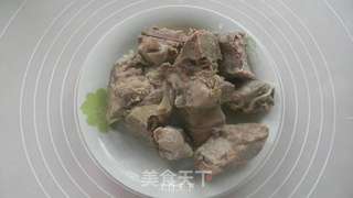 【姬松茸炖排骨】的做法步骤:2