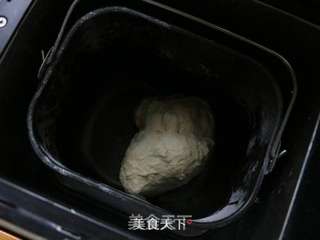 浓郁奶香排包的做法步骤:2