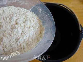 芝麻酱红糖花卷的做法步骤:2