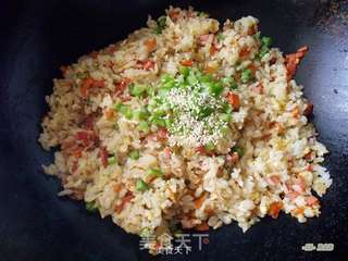 五彩蛋炒饭的做法步骤:11