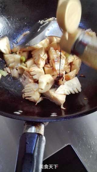 油焖笋的做法步骤:7