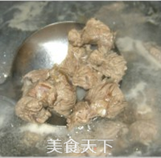 老葛家土豆炖牛肉的做法步骤：2