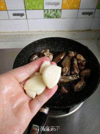 花菇乌鸡汤的做法步骤:5