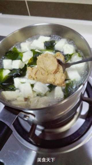 日式豆腐海带味增汤的做法步骤:4