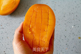 【芥香三文鱼芒果沙拉】的做法步骤:2