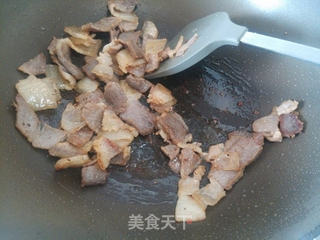 家常炒腊肉的做法步骤:5