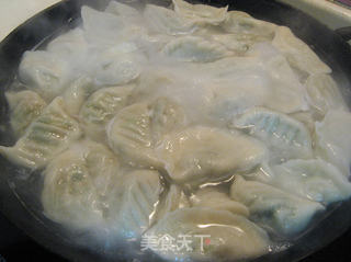 猪肉香芹水饺的做法步骤:12