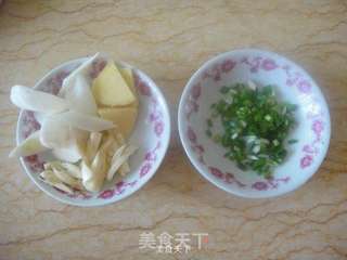 红烧鲳鱼的做法步骤:3