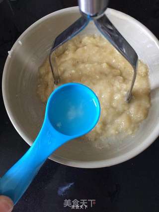 香蕉松饼的做法步骤:4