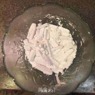 拔丝山药的做法步骤:3