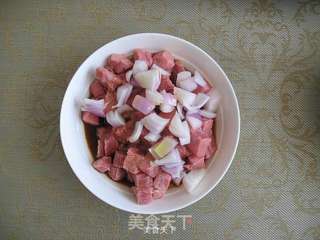 黑椒蒜子牛排的做法步骤:4