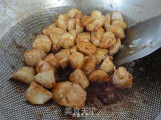 海鲜酱炒墨鱼丸的做法步骤:6