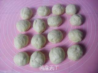 椰蓉白糖小面包的做法步骤:4
