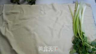 豆皮素菜卷的做法步骤:4