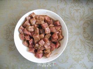 黑椒蒜子牛排的做法步骤:7
