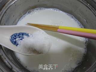 椰香牛奶凉糕的做法步骤:2