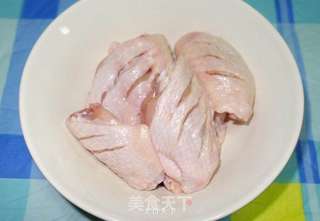 香辣鸡翅的做法步骤:2