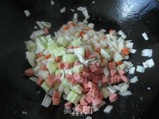 五彩炒饭的做法步骤:5