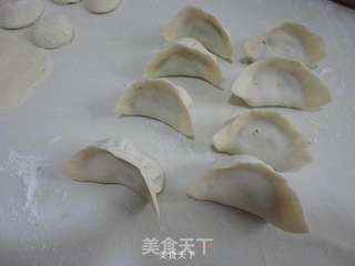 婆婆丁肉馅饺子的做法步骤:15