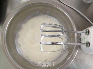 提子六寸戚风!的做法步骤:7
