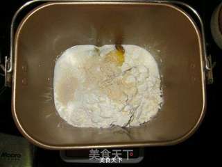 面包(简单版)的做法步骤:2
