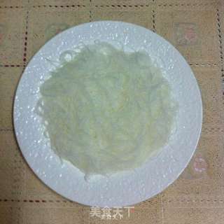 蒜蓉粉丝蒸生蚝的做法步骤:2