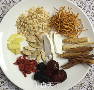虫草花西洋参乌鸡汤——补气益血的做法步骤:2