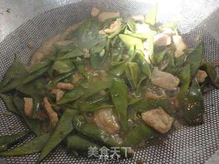 猪耳朵豆角炒肉的做法步骤:10