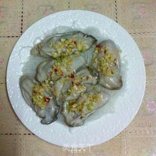 蒜蓉粉丝蒸生蚝的做法步骤:4