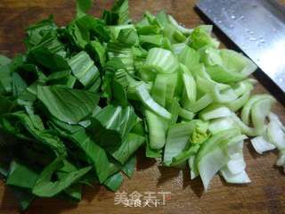 青菜咸肉大米粥的做法步骤:2