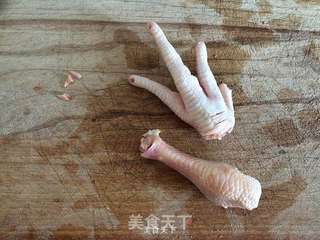 泡椒凤爪的做法步骤:2